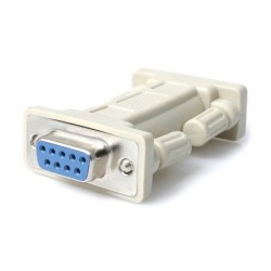 StarTech.com Adaptateur null modem DB9 série RS232 - F/F